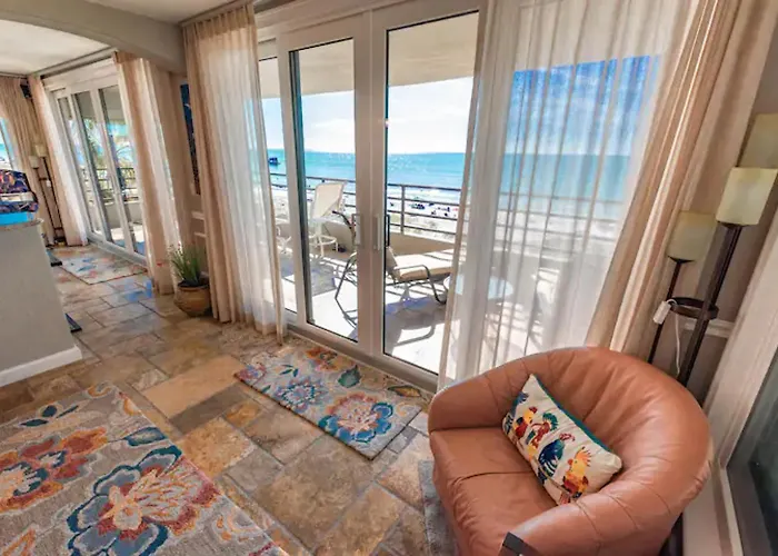 Sun Sation Upscale Oceanfront Corner Unit Holiday home *