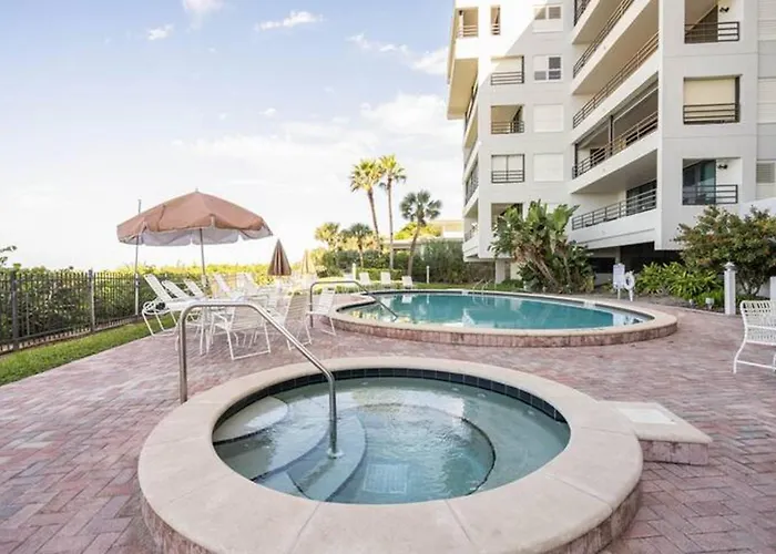 Sun Sation Upscale Oceanfront Corner Unit Holiday home