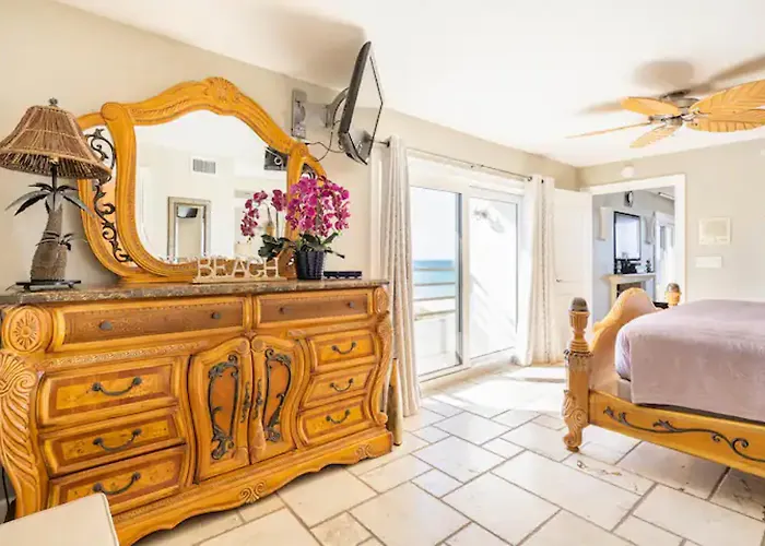 Sun Sation Upscale Oceanfront Corner Unit