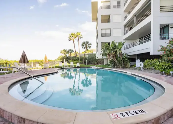 Sun Sation Upscale Oceanfront Corner Unit * Clearwater Beach